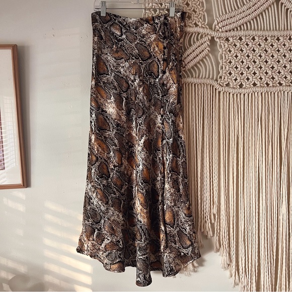 Zara Dresses & Skirts - 🔻SOLD🔻Zara Snake Print Slip Skirt